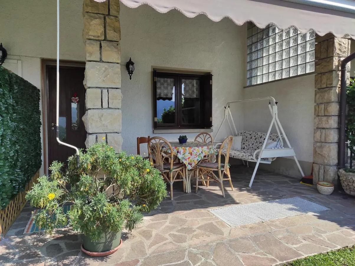 Lägenhet Casadolcelago Sulzano Villa Con Giardino Vista Lago Parking Free